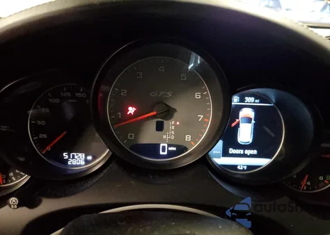 2016 Porsche Cayenne Gts из США, поврежденный, VIN WP1AD2A25GLA71917